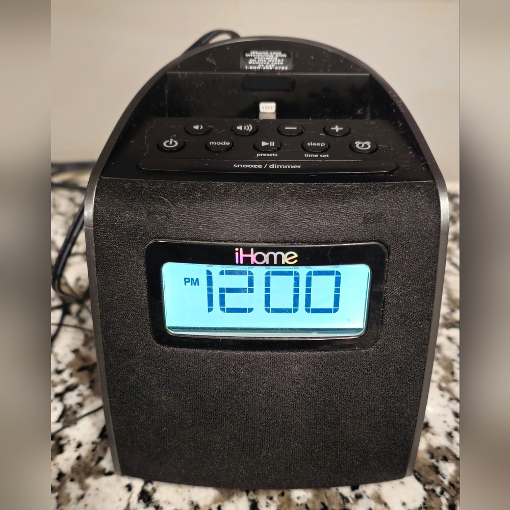 iHome IPL22